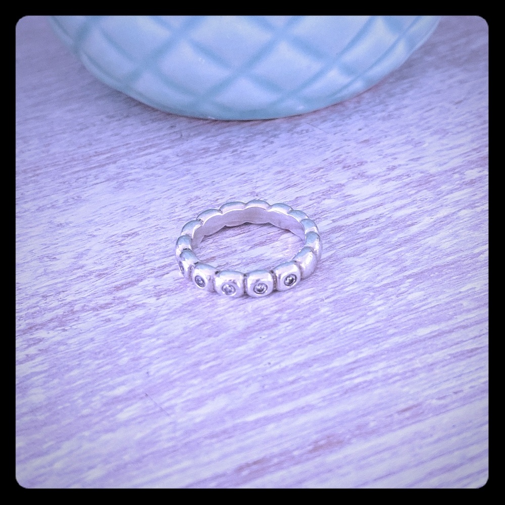 Pandora ring